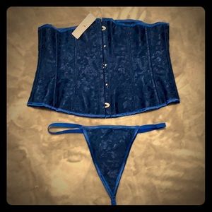 NWT VELVET KITTEN  SATIN CORSET AND MATCHING THONG